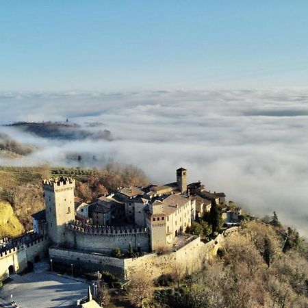 Ca' Del Passero B&B Vigoleno Экстерьер фото