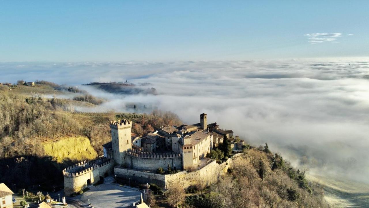Ca' Del Passero B&B Vigoleno Экстерьер фото